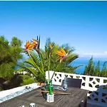 Villa Zenrepublic, Your Private With Outdoor Jacuzzi & Pool With Stunning Ocean Views
