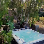 Zenrepublic, Your Private With Outdoor Jacuzzi & Pool With Stunning Ocean Views Villa *